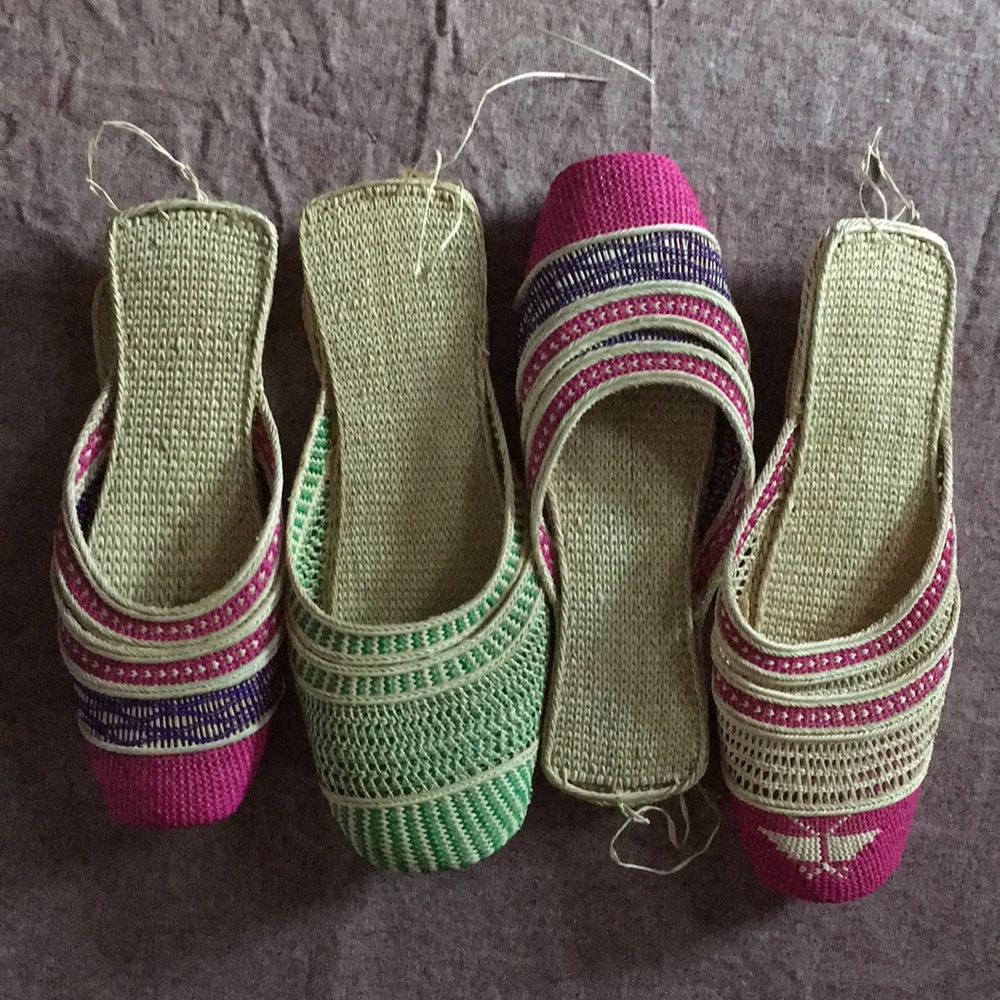 4 pairs of brand new hand woven slippers